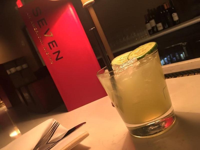 Park Manor Hotel Clifton Park Exterior photo A ginger beer